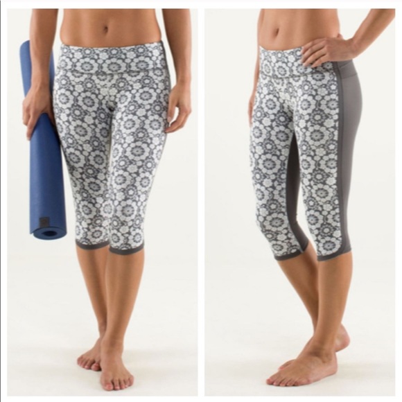lululemon athletica Pants - Lululemon Crop Legging Gray White Floral